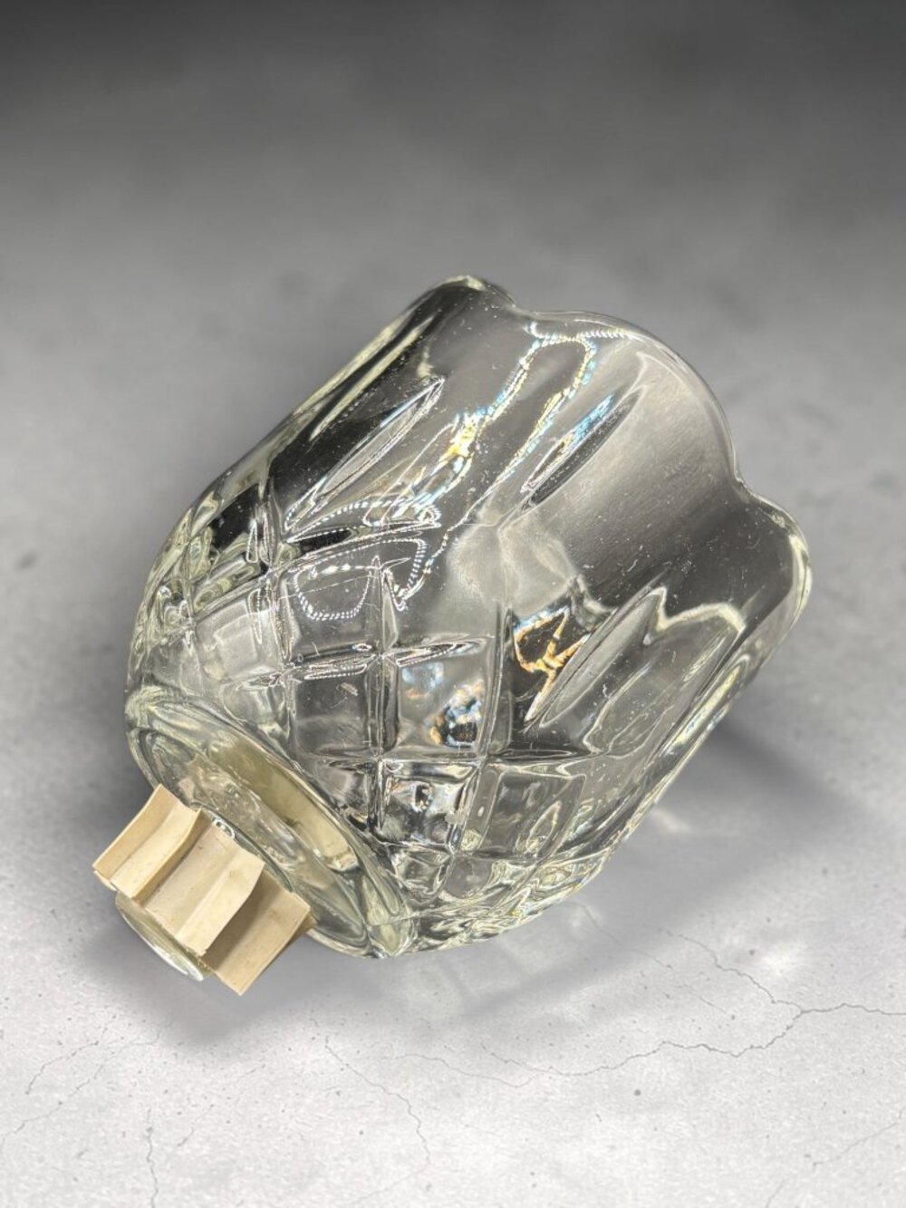 Vintage Clear Glass Tulip Peg Votive Candle Holder With Scalloped Edge & Diamond